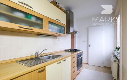 PREDANÉ -Slnečný 2-izbový byt, možnosť úpravy na 3i