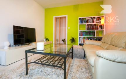 PREDANÉ -Slnečný 2-izbový byt, možnosť úpravy na 3i