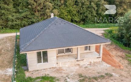AKTUALIZOVANÉ -4 izbový bungalov na kľúč v tvare L s pozemkom 786 m²