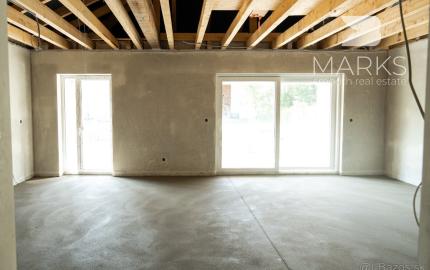 AKTUALIZOVANÉ -4 izbový bungalov na kľúč v tvare L s pozemkom 786 m²