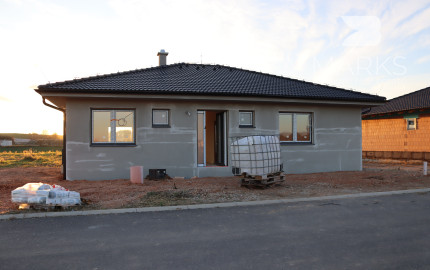 REZERVOVANÉ | Skolaudovaný dom. Stačí sa nasťahovať.