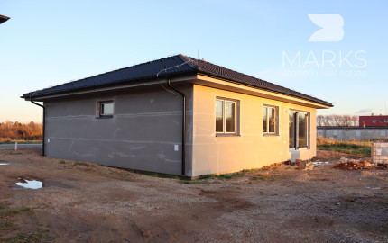 REZERVOVANÉ | Skolaudovaný dom. Stačí sa nasťahovať.