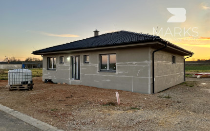 REZERVOVANÉ | Skolaudovaný dom. Stačí sa nasťahovať.