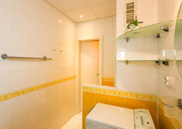 PREDANÉ -Slnečný 2-izbový byt, možnosť úpravy na 3i