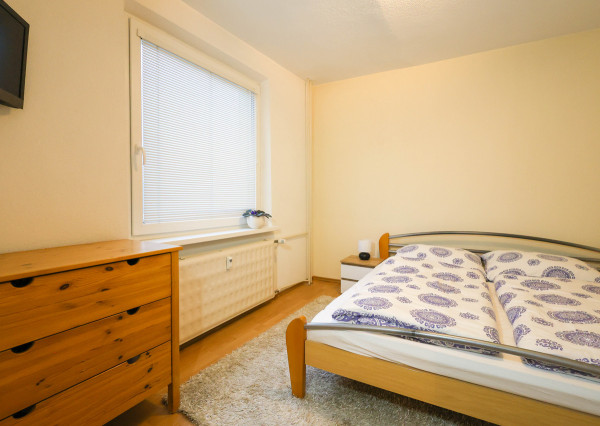 PREDANÉ -Slnečný 2-izbový byt, možnosť úpravy na 3i