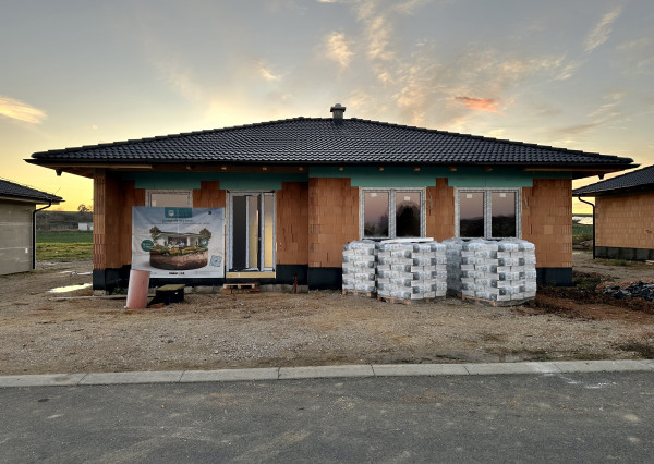 AKTUALIZOVANÉ | 4-i bungalov na kľúč s pozemkom 1002 m²