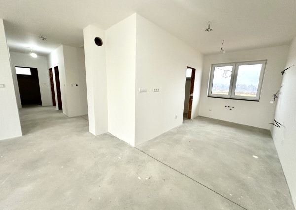 REZERVOVANÉ | Skolaudovaný dom. Stačí sa nasťahovať.