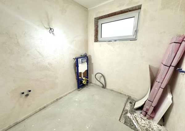 REZERVOVANÉ | Skolaudovaný dom. Stačí sa nasťahovať.