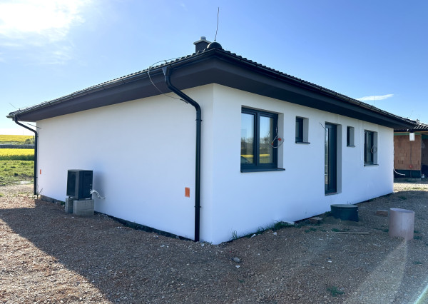 REZERVOVANÉ | Skolaudovaný dom zariadený na kľúč