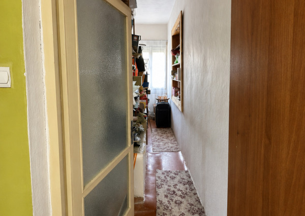 DVA DOMY | VIDIECKY DOM A MASÍVNY ZRUB V OBCI PLOSKÉ