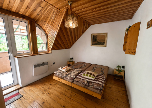 REKREAČNÝ DOM 250 M OD PALCMANSKEJ MAŠE | DEDINKY