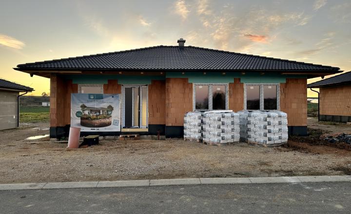 REZERVOVANÉ  | 4-i bungalov na kľúč s pozemkom 1002 m² - fotografia 4