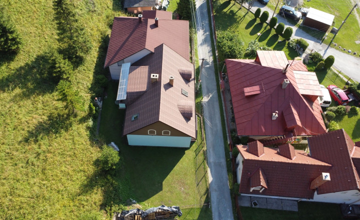 REKREAČNÝ DOM 250 M OD PALCMANSKEJ MAŠE | DEDINKY - fotografia 3