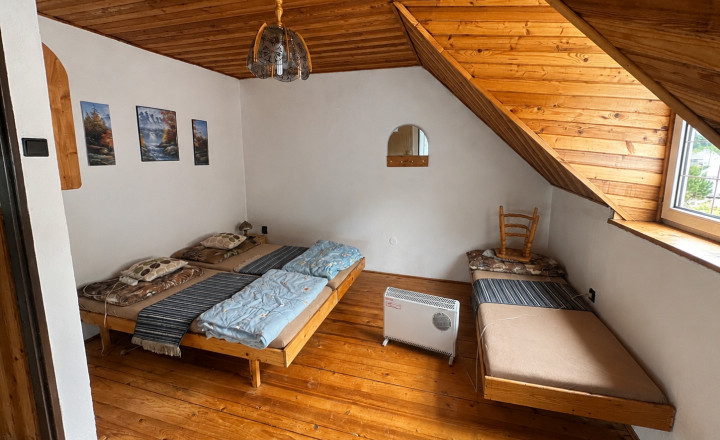 REKREAČNÝ DOM 250 M OD PALCMANSKEJ MAŠE | DEDINKY - fotografia 22